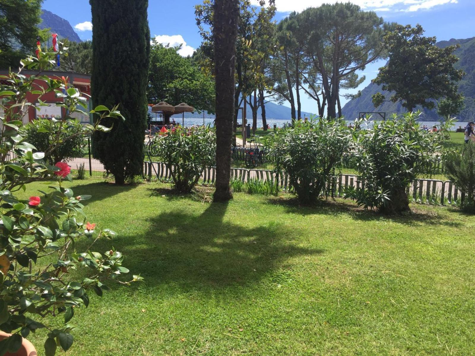 Terrazza Sul Lago Riva Zewnętrze zdjęcie